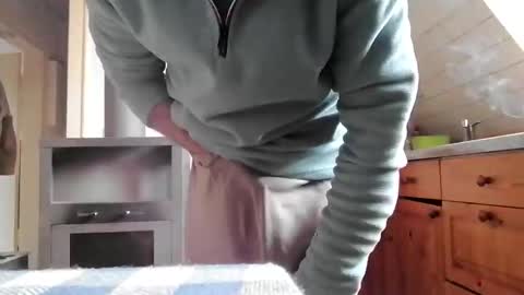 hot_pervert_games online show from April 12, 10:06 am