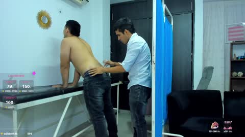 Vanesa Oliver and Andrew online show from February 1, 12:58 pm