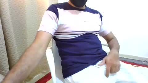 Hotboy8677 online show from July 18, 11:59 am