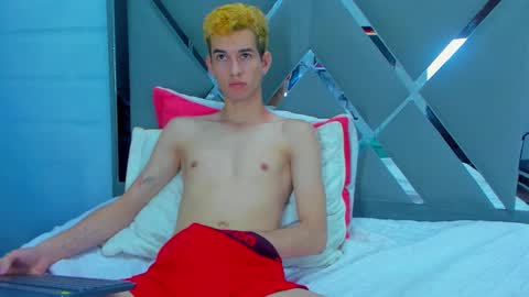 DANIEL AND KEVIN online show from November 6, 6:38 am