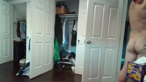 hotdog1124 online show from October 27, 11:45 am