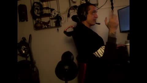 Snapshot of hotkinkytat chatting on March 12, 12:42 am hotkinkytat online show from March 12, 12:42 am