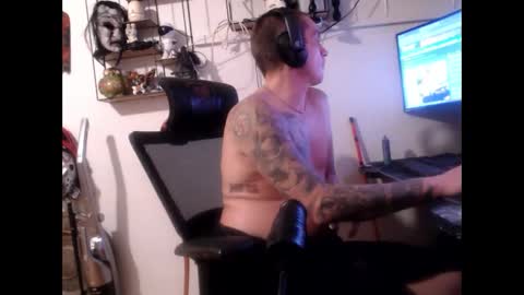 Snapshot of hotkinkytat chatting on February 12, 5:37 am hotkinkytat online show from February 12, 5:37 am