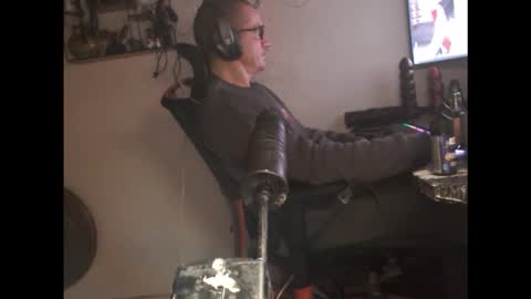 hotkinkytat online show from February 4, 3:45 am