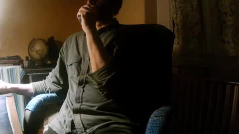 hotleopold online show from April 2, 9:11 pm