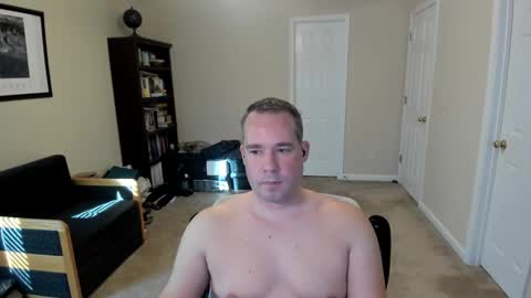 hotmale4u692000 online show from February 1, 9:08 pm
