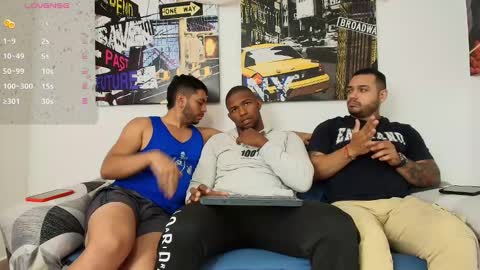 hott_asses online show from December 31, 1:30 pm