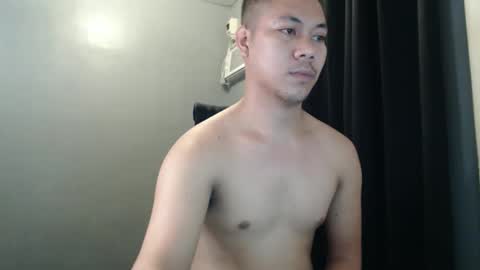 hottie_kyle69 online show from June 5, 2:38 am