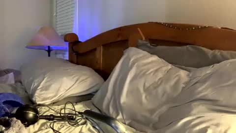 hottiewithabody101 online show from April 1, 1:41 pm