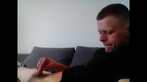 hubikush22 online show from February 15, 9:51 am