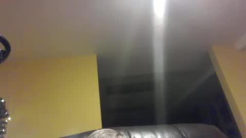 huckfinn1976 online show from January 15, 2:27 am