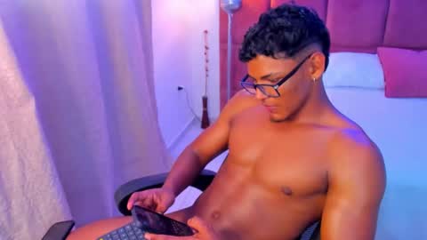 Hugo Cano online show from November 24, 9:49 pm