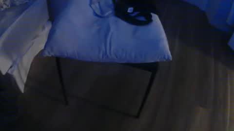 hugx29 online show from April 18, 11:04 pm