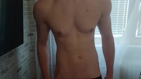 hungandstrong00 online show from June 8, 10:16 am