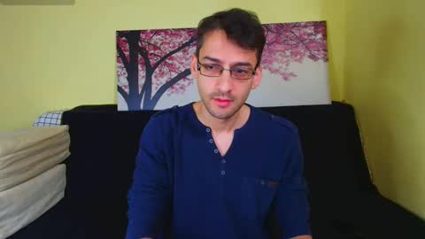 Snapshot of hungeddy chatting on October 21, 8:45 pm Eddy online show from October 21, 8:45 pm