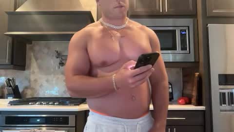 hungkingg22 online show from February 10, 6:12 pm