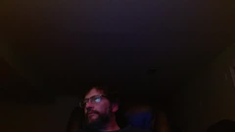 Snapshot of hunglonelyguy chatting on September 9, 2:22 am LonelyGuy online show from September 9, 2:22 am