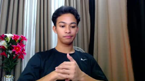 hunk_edward online show from July 19, 8:31 am