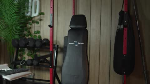 hunk_ryan online show from October 10, 1:38 pm