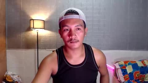 hunkylloyd online show from February 19, 2:30 am