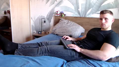 Hunter Bridges online show from January 24, 1:36 pm