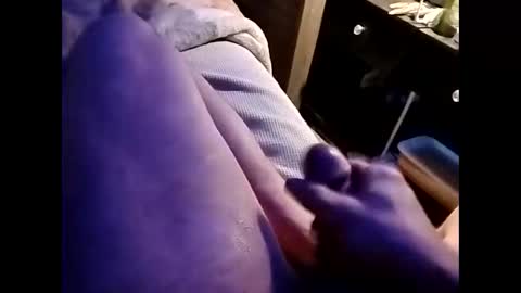 Snapshot of hyjloddzzkpw chatting on October 31, 2:31 pm Teejay1971 online show from October 31, 2:31 pm