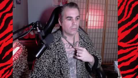Snapshot of hypnosexray chatting on January 6, 12:57 pm Mistress online show from January 6, 12:57 pm