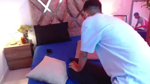 Son Hyunjin online show from September 16, 11:49 pm