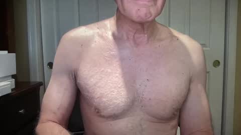 The Talented Mr. DILFy online show from May 5, 3:03 pm
