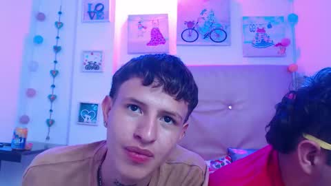 iam_lukas__ online show from January 17, 6:22 pm