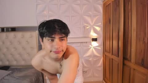 iamjuanjoc online show from April 11, 7:45 am