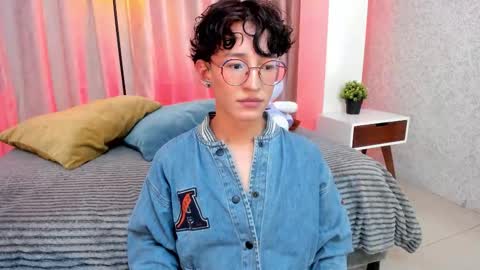 ian  online show from March 4, 3:57 am