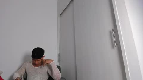 Ian Machado online show from April 21, 3:34 am