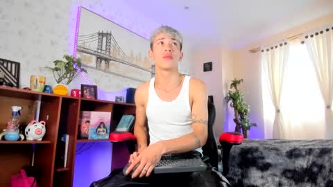 Andrew online show from March 8, 7:07 pm