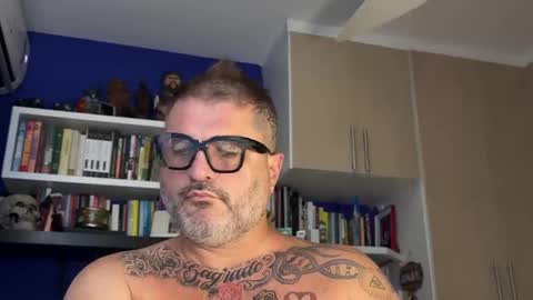 Experiment online show from October 21, 12:52 pm