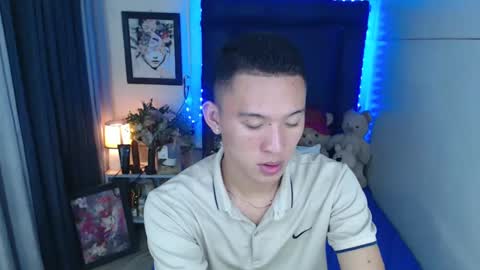 Mateo online show from December 24, 2:23 pm