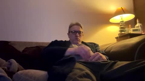 icums4u online show from March 29, 10:10 pm