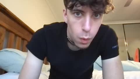 Snapshot of icyninesix chatting on February 24, 3:33 am icyninesix online show from February 24, 3:33 am