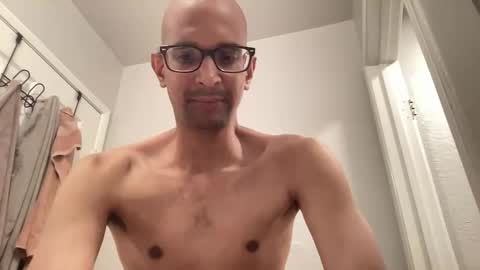 ididyou00 online show from March 14, 7:32 pm