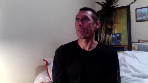 Snapshot of ifoundthegspot chatting on October 21, 8:50 am Darthmark420 online show from October 21, 8:50 am