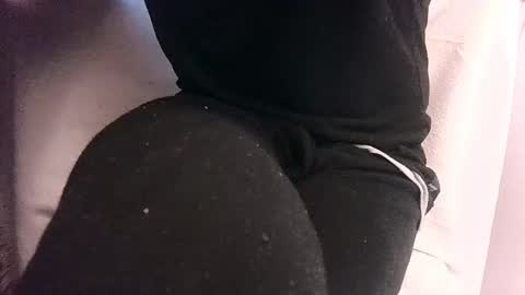 Snapshot of illubricat chatting on March 8, 10:07 am illubricat online show from March 8, 10:07 am