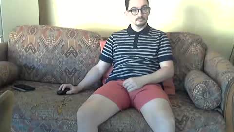 ilovecuteguy79 online show from June 18, 4:47 am