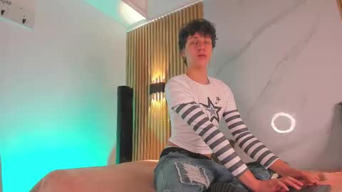 daren online show from December 3, 5:24 am