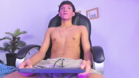 RALF online show from February 25, 8:43 pm