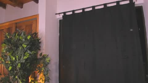 im_sebaslopez online show from April 17, 7:00 am