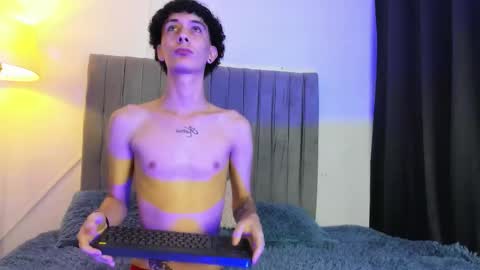 thomas online show from February 4, 12:22 pm