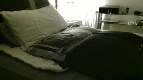 Im yourxtoy online show from November 9, 5:39 pm