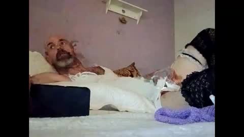 imdown2party online show from April 19, 1:49 am