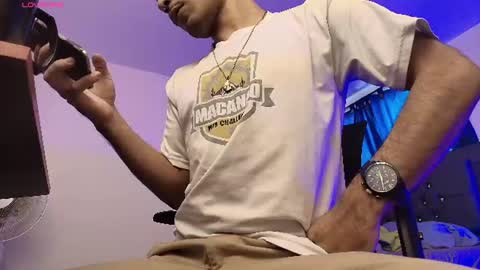 Daniel   thumb up me please its important Im new INDEPENDENT MODEL online show from July 1, 12:06 pm
