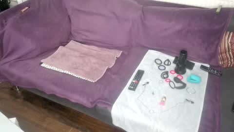 indian_exhibitionist online show from February 14, 11:44 pm